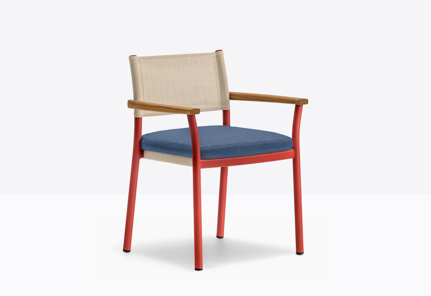 Guinea 3695 Armchair-Contract Furniture Store for hospitality, leisure & commercial projects