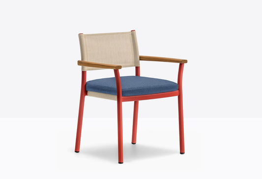 Guinea 3695 Armchair-Contract Furniture Store for hospitality, leisure & commercial projects