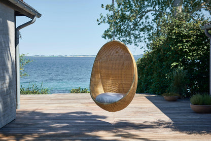 Hanging Egg Lounge Chair-Contract Furniture Store for hospitality, leisure & commercial projects