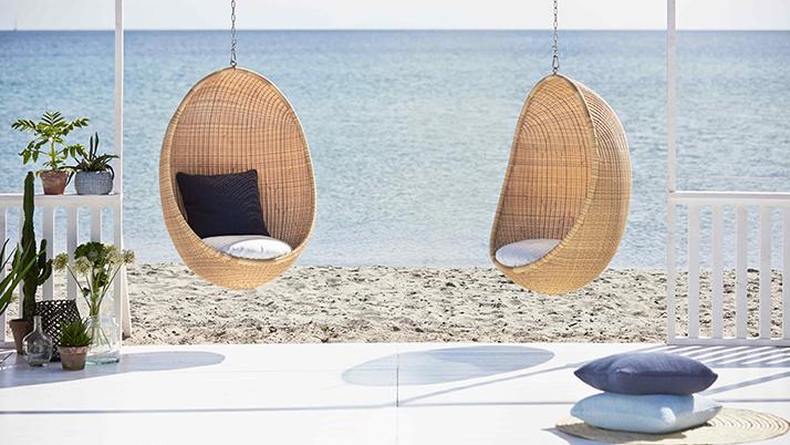 Hanging Egg Lounge Chair-Contract Furniture Store for hospitality, leisure & commercial projects