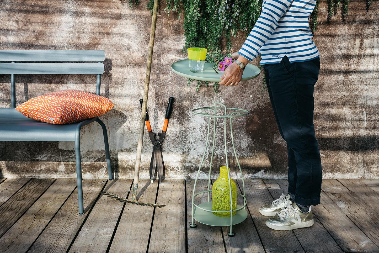 Happy Hours 1065 Pedestal Table-Contract Furniture Store for hospitality, leisure & commercial projects