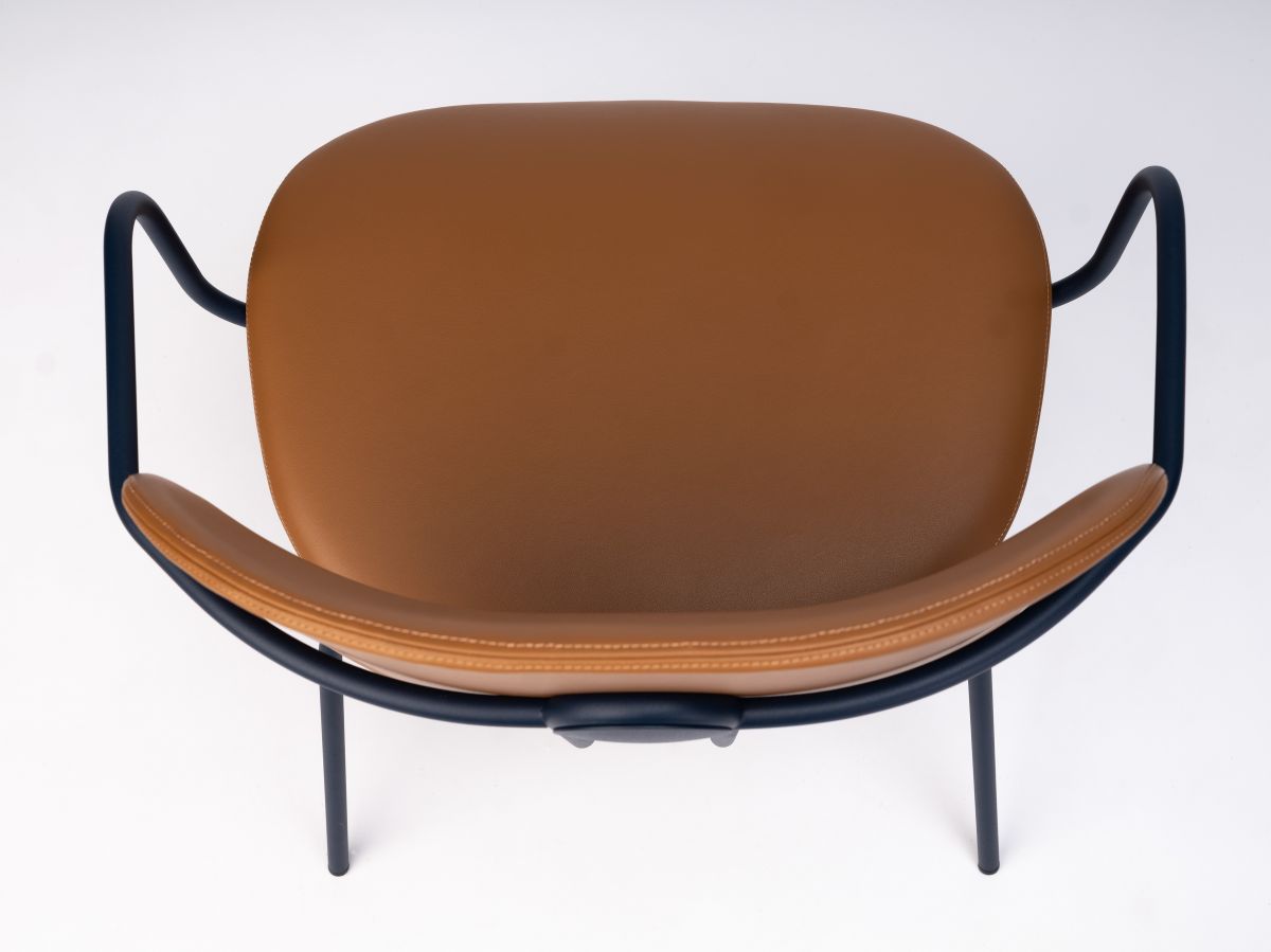 Hari Lounge Armchair-Contract Furniture Store for hospitality, leisure & commercial projects