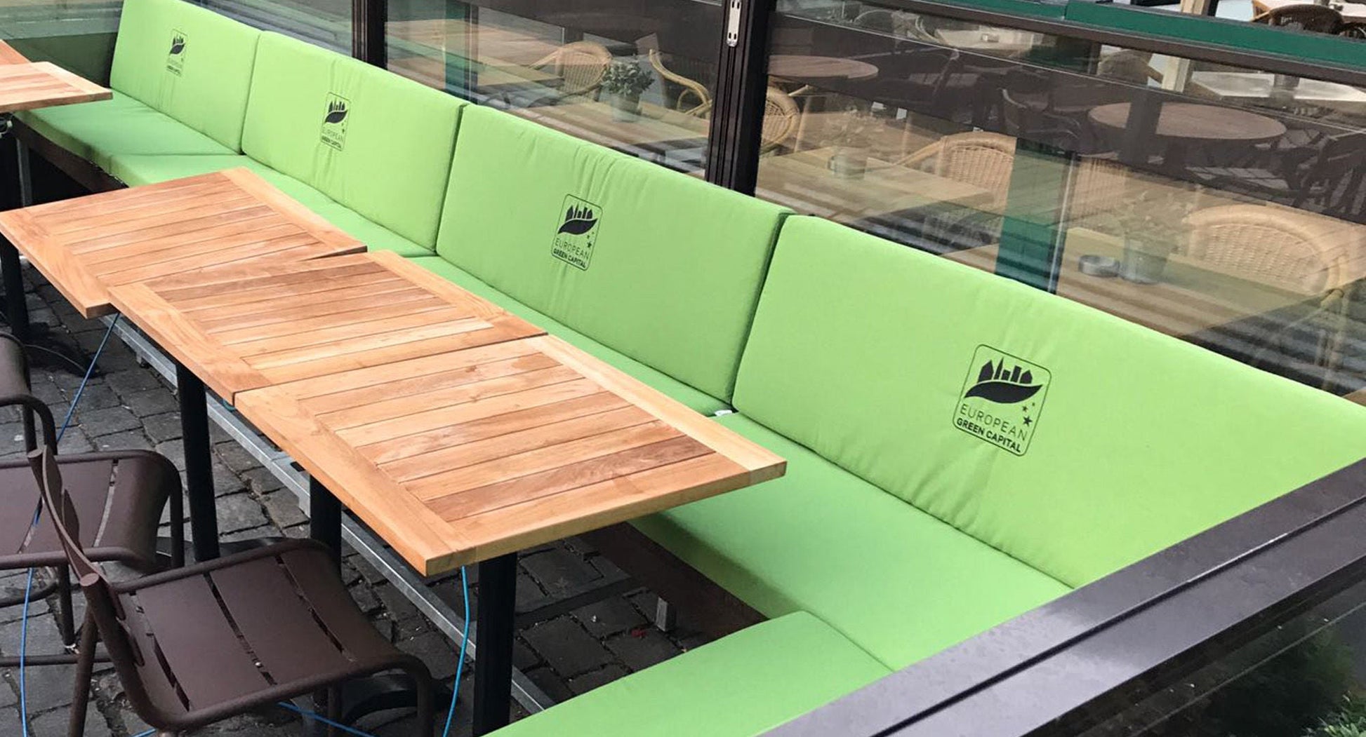 Heated Bench Cushion-Contract Furniture Store for hospitality, leisure & commercial projects