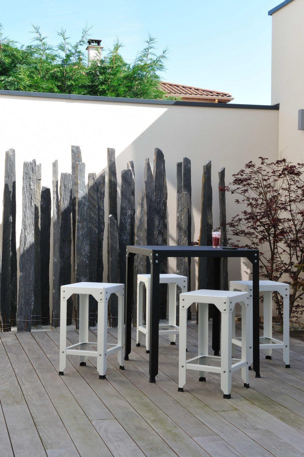 Hegoa High Stool