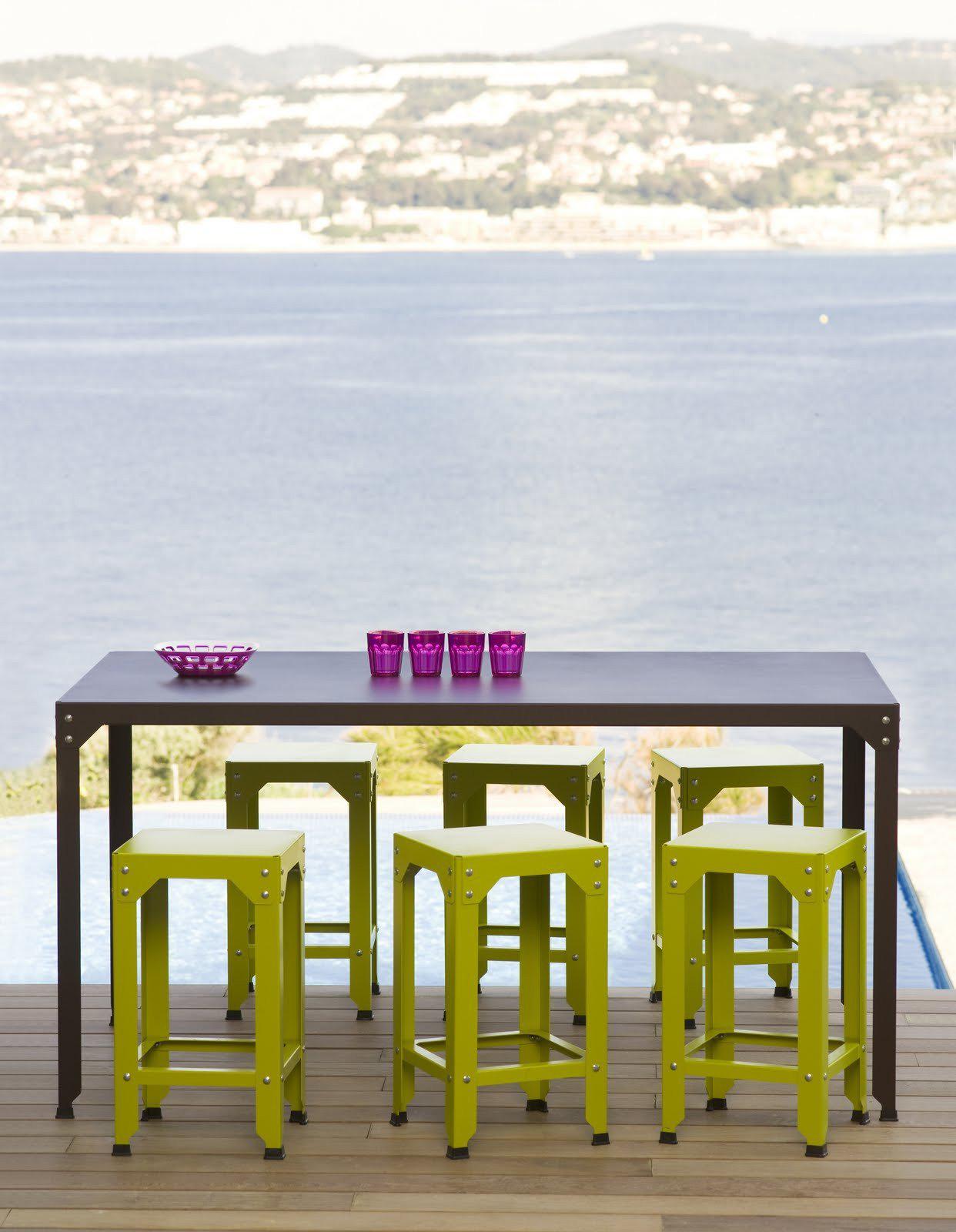 Hegoa Rectangular Poseur Table