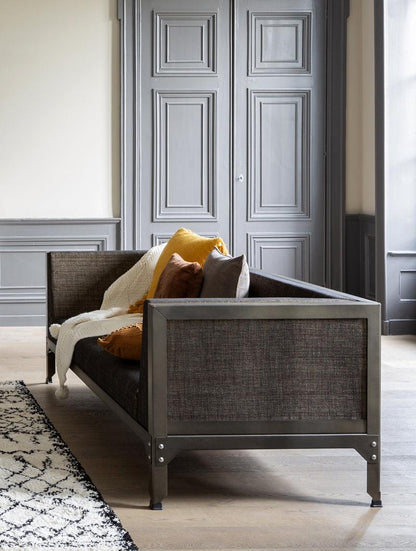 Hegoa Sofa