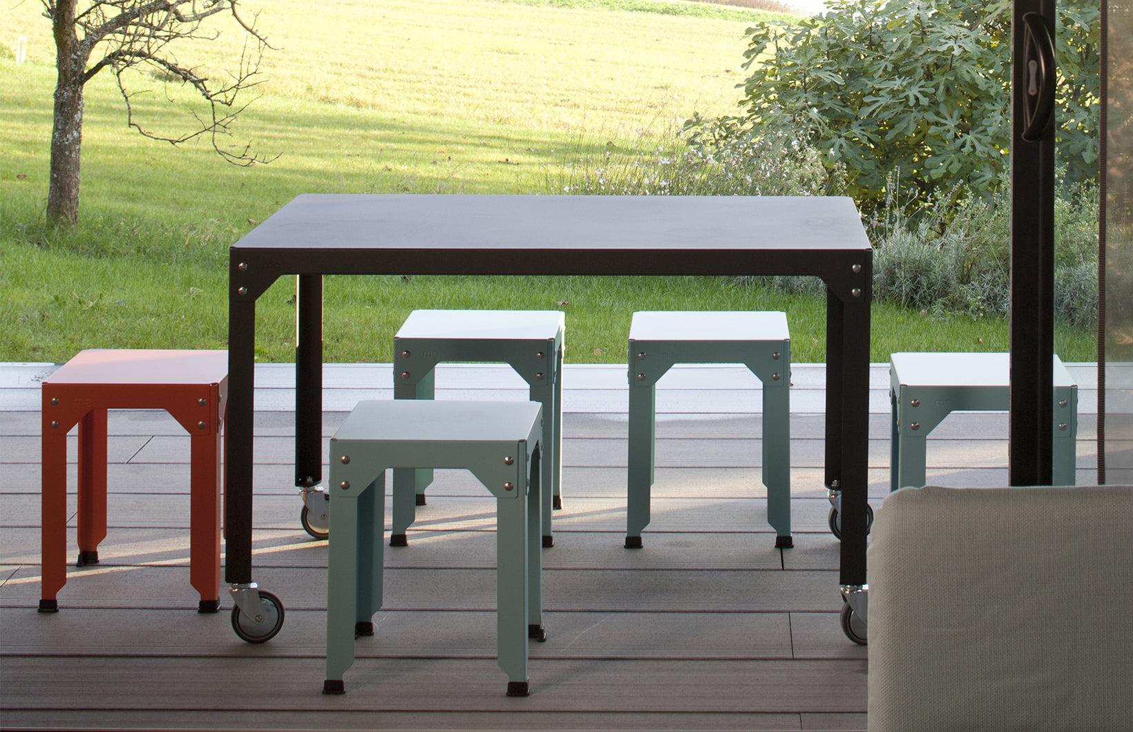 Hegoa Square Dining Table
