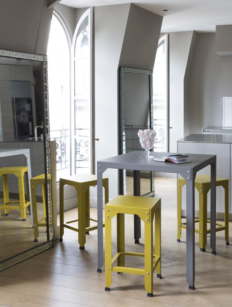 Hegoa Square Poseur Table