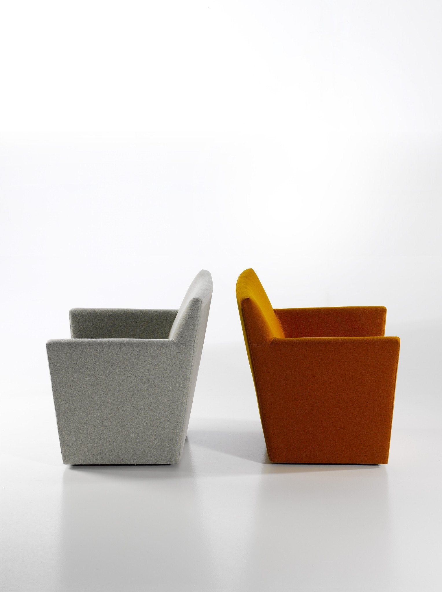 Hera Lounge Chair