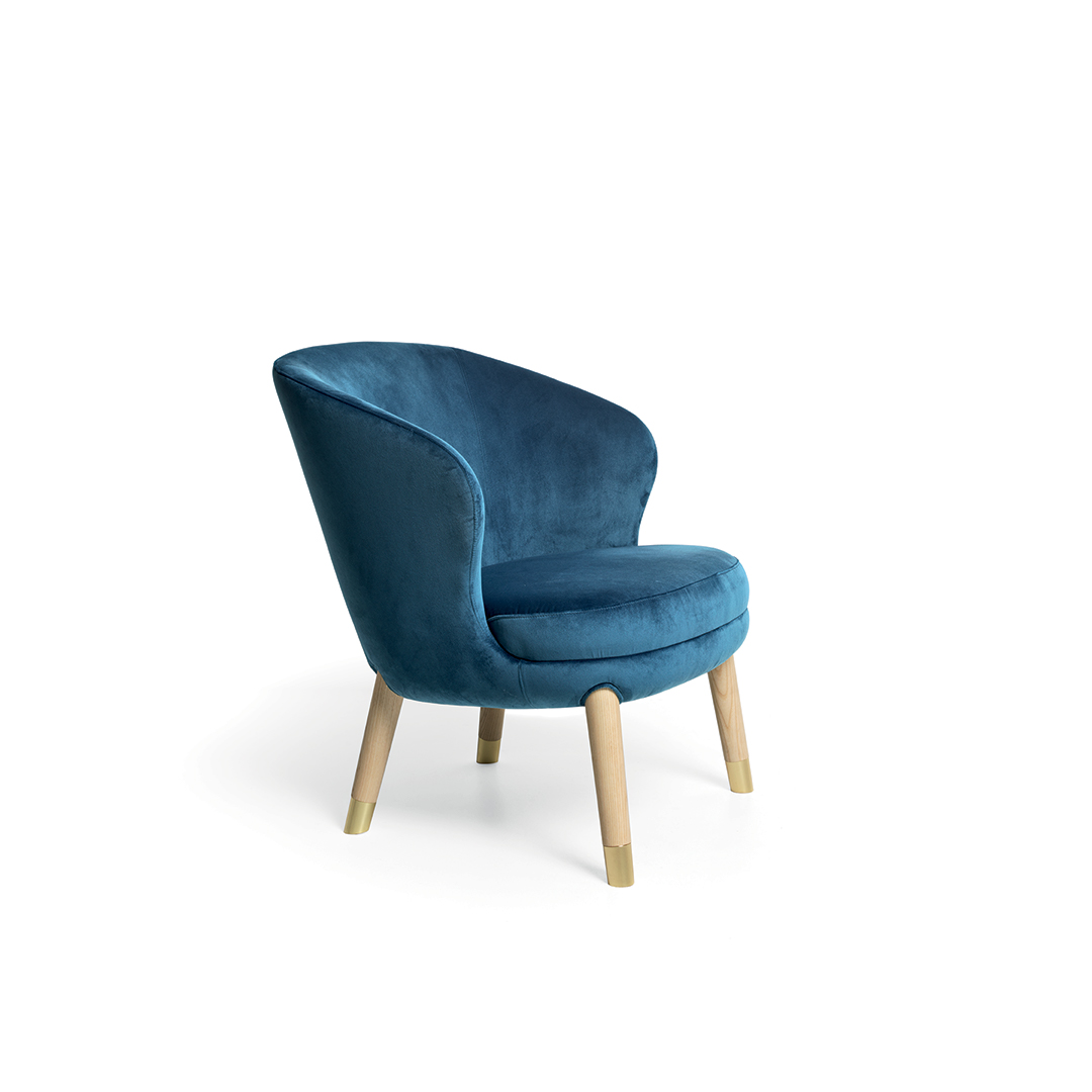 Heritage 04 Lounge Chair-Contract Furniture Store for hospitality, leisure & commercial projects