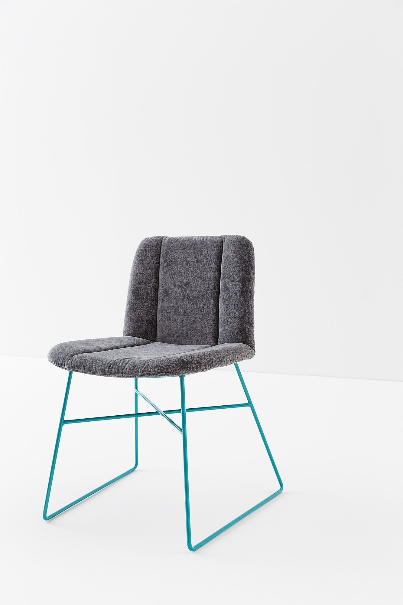 Hippy 637 Side Chair