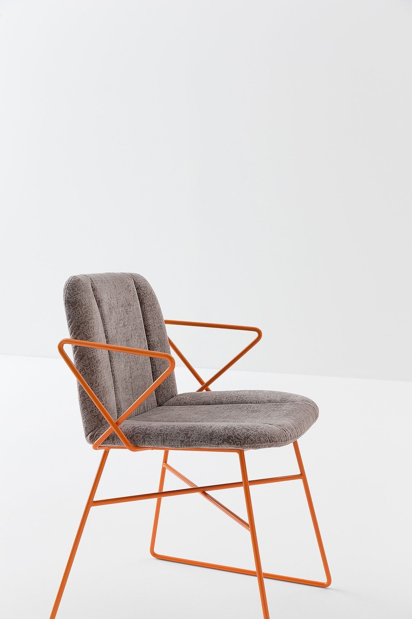 Hippy 638 Side Chair