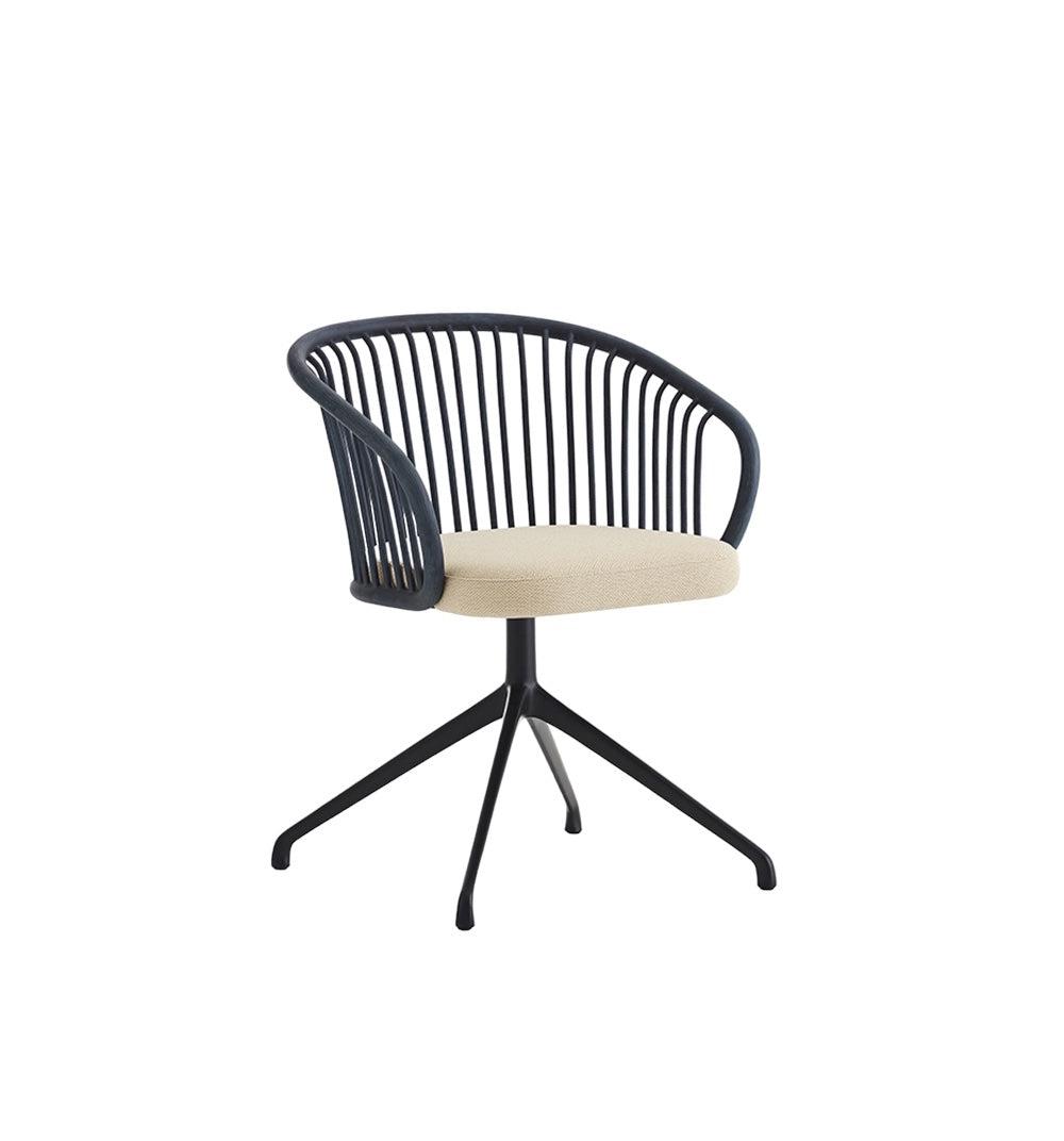Huma Armchair-Contract Furniture Store for hospitality, leisure & commercial projects