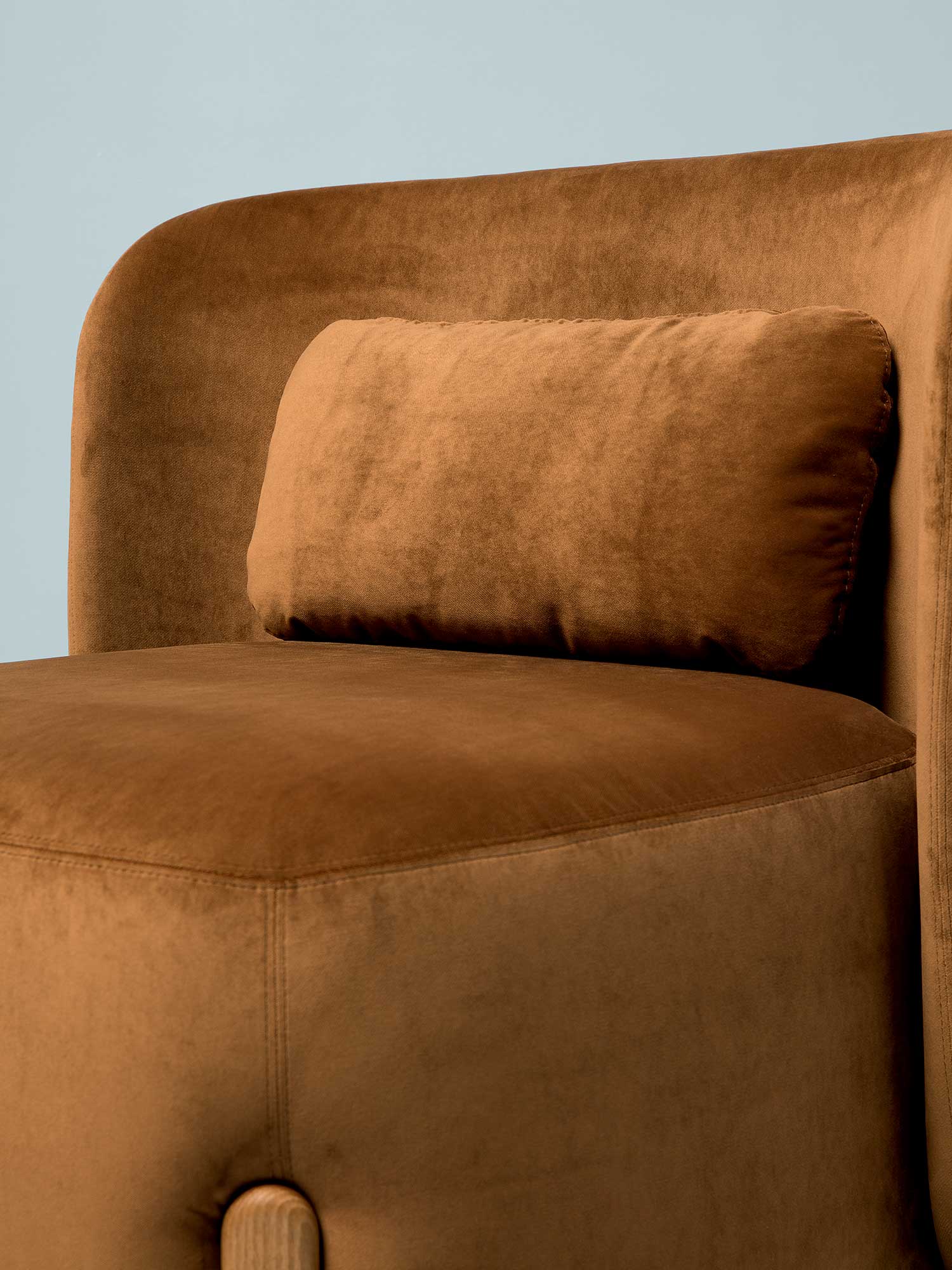 Hyppo 5.03.L Lounge Chair-Contract Furniture Store for hospitality, leisure & commercial projects