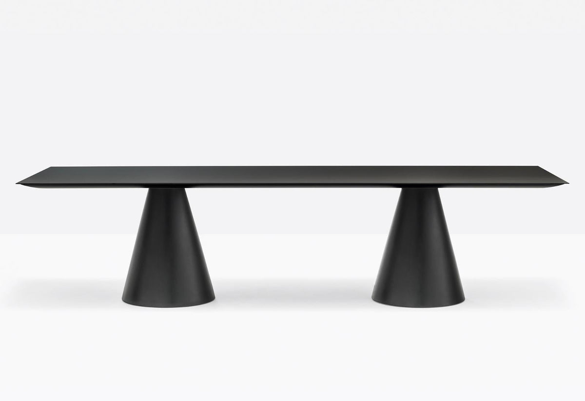 Ikon Dining Table ikt-Pedrali-Contract Furniture Store