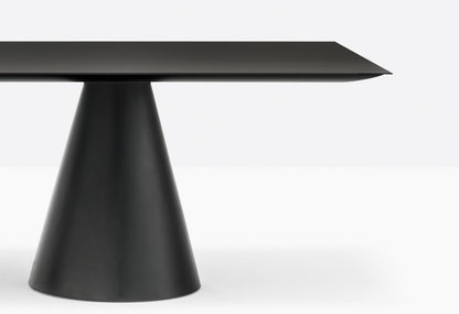 Ikon Dining Table ikt-Contract Furniture Store for hospitality, leisure & commercial projects