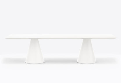 Ikon Dining Table ikt-Contract Furniture Store for hospitality, leisure & commercial projects