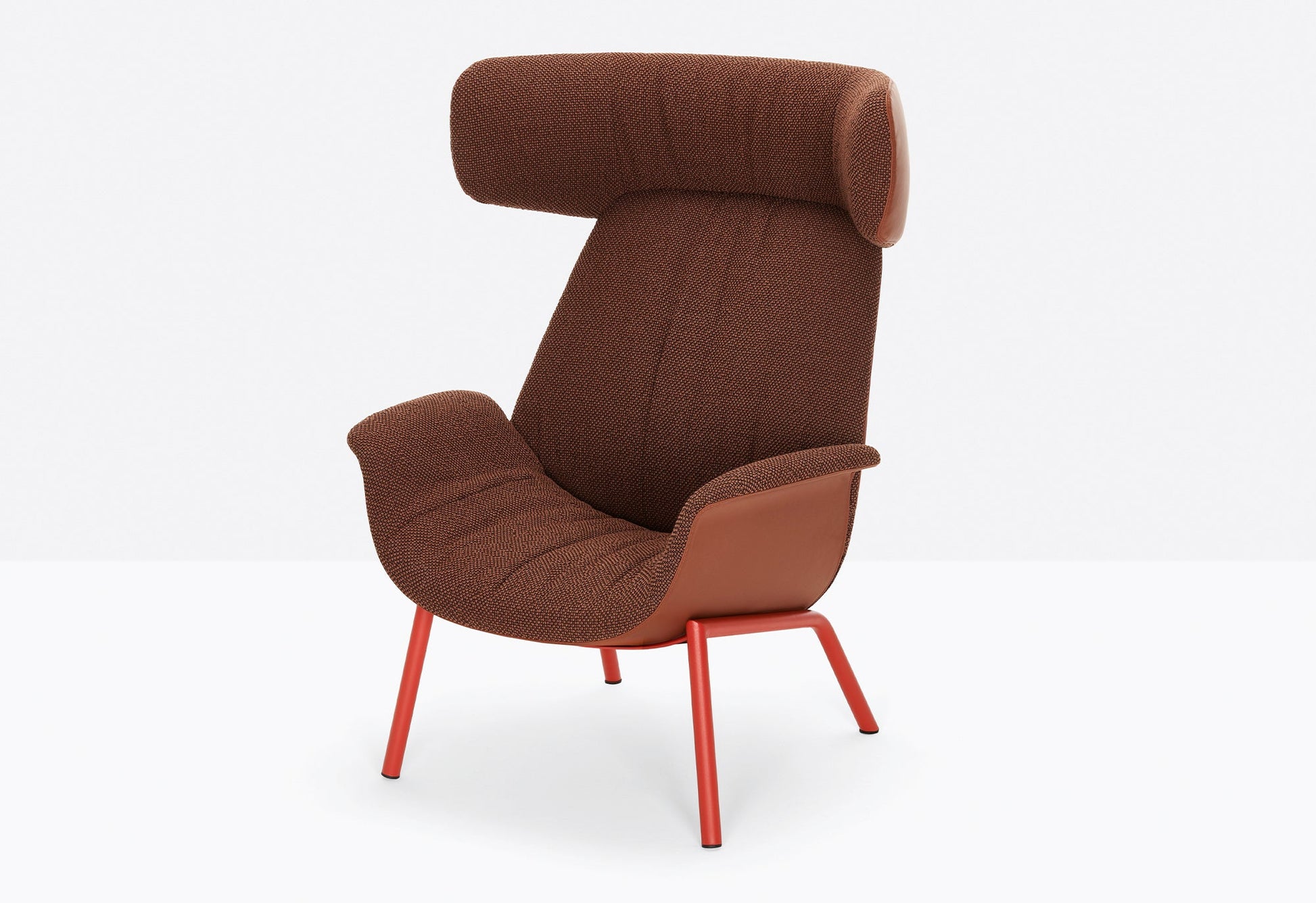Ila 2022 Lounge Chair-Contract Furniture Store for hospitality, leisure & commercial projects