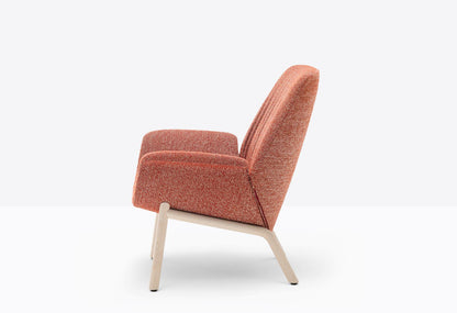 Ila 2025 Lounge Chair-Contract Furniture Store for hospitality, leisure & commercial projects