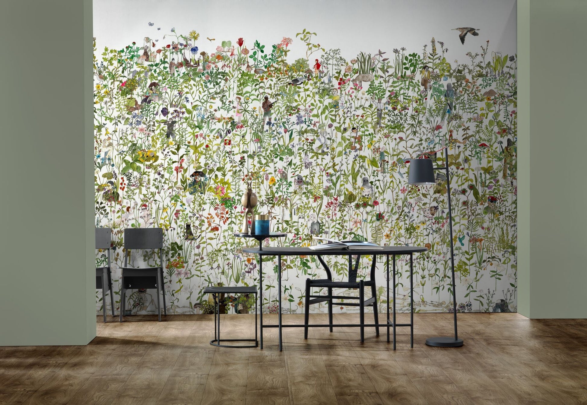 In The Garden Wallpaper-Contract Furniture Store for hospitality, leisure & commercial projects