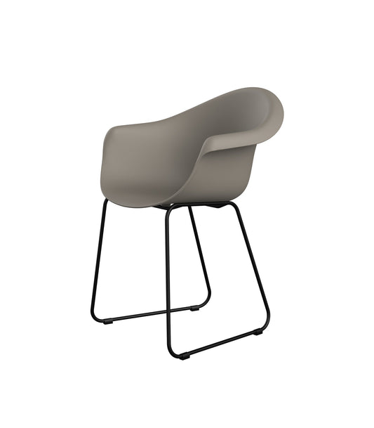 Incasso Sled Armchair-Contract Furniture Store for hospitality, leisure & commercial projects