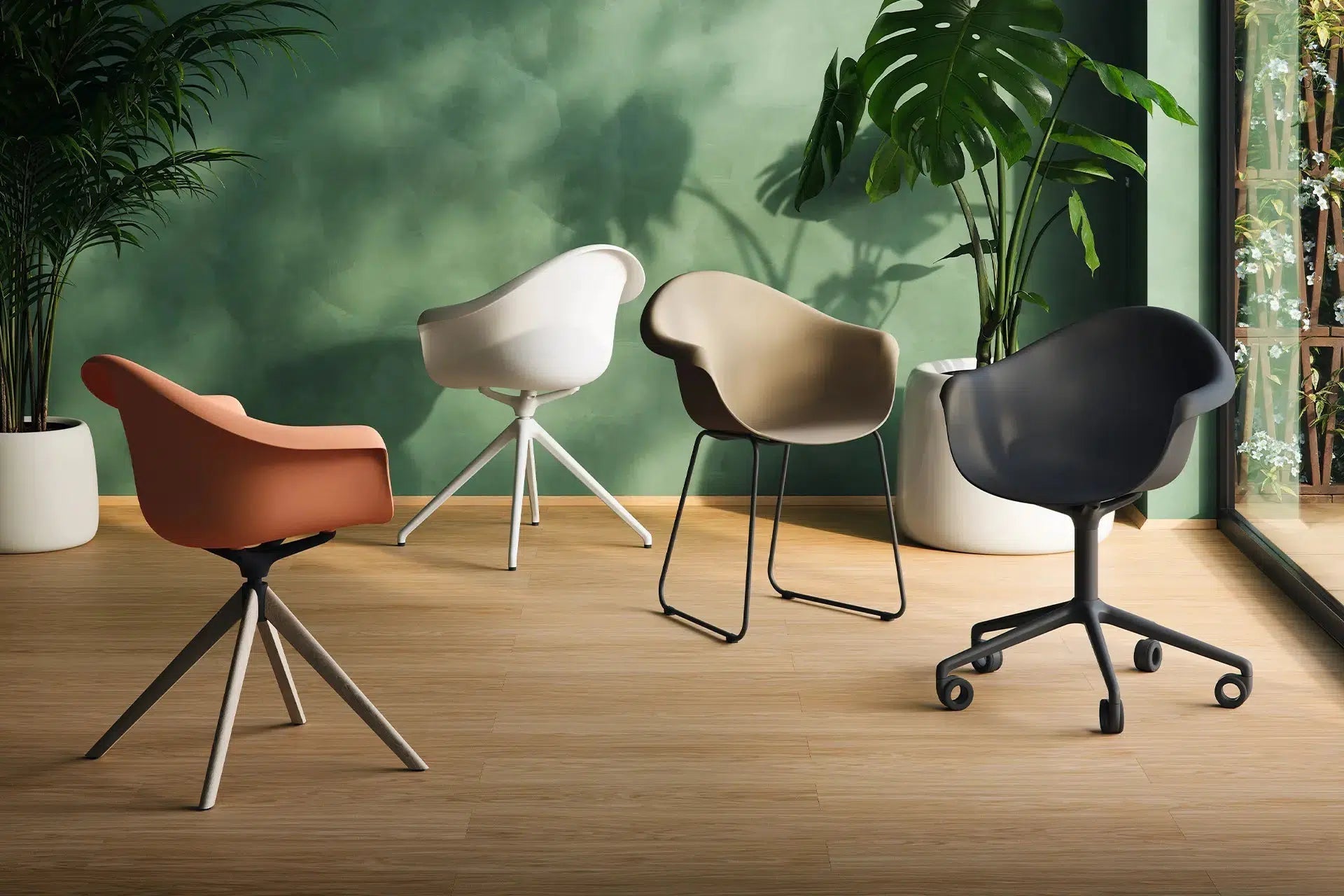 Incasso Swivel Armchair