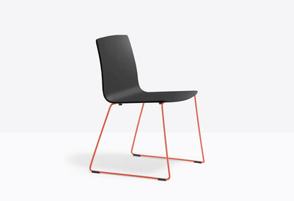 Inga 5609 Side Chair