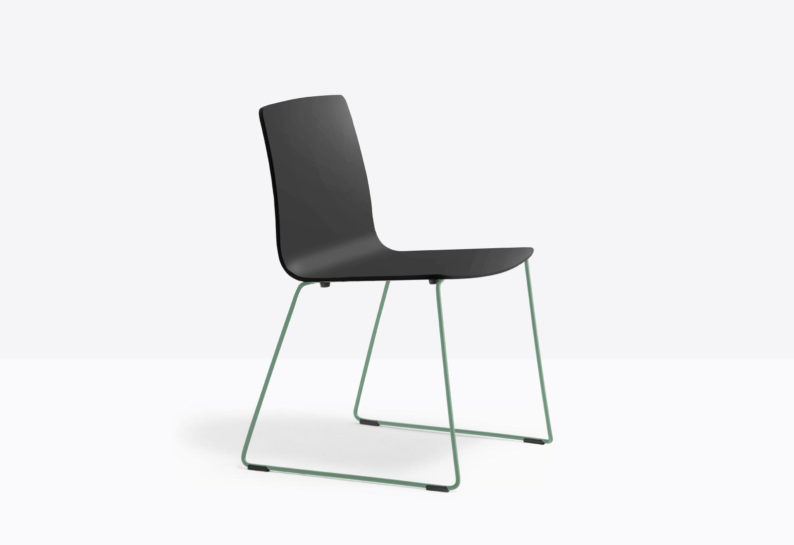 Inga 5609 Side Chair