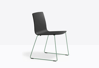 Inga 5609 Side Chair