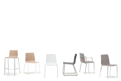 Inga 5613 Side Chair