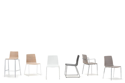 Inga 5619 Side Chair