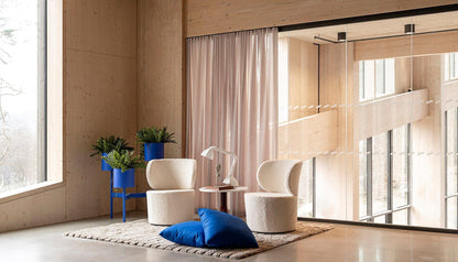 Iris Lounge Chair