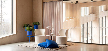 Iris Lounge Chair