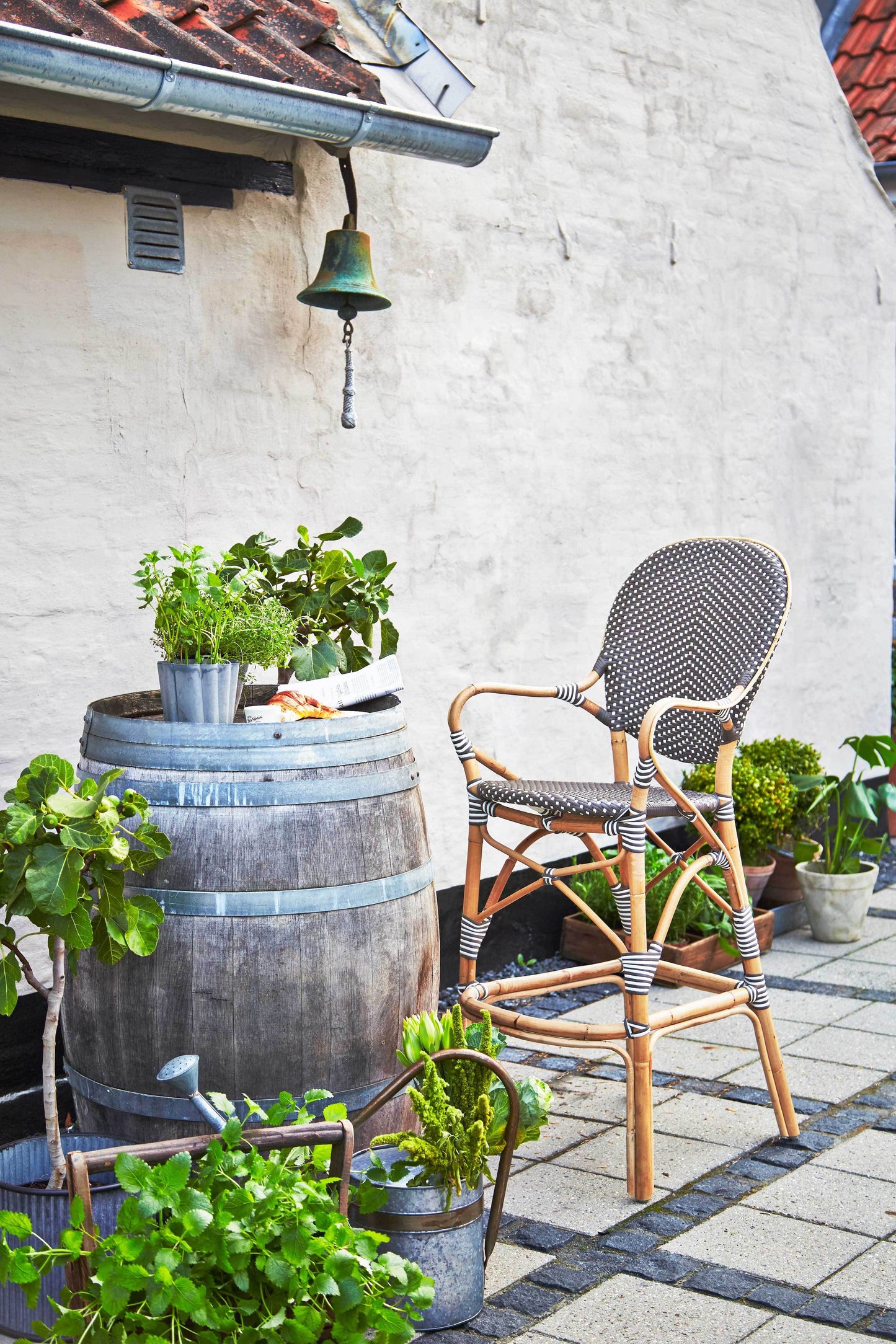 Isabell High Stool