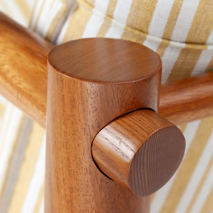 James Lounge Chair