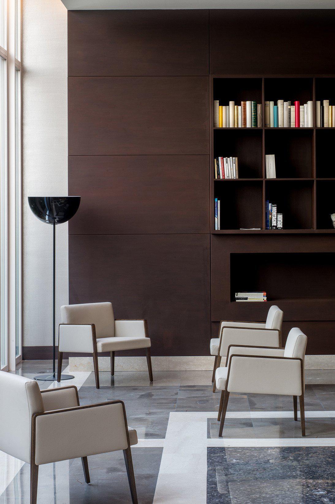 Jil 521 Lounge Chair