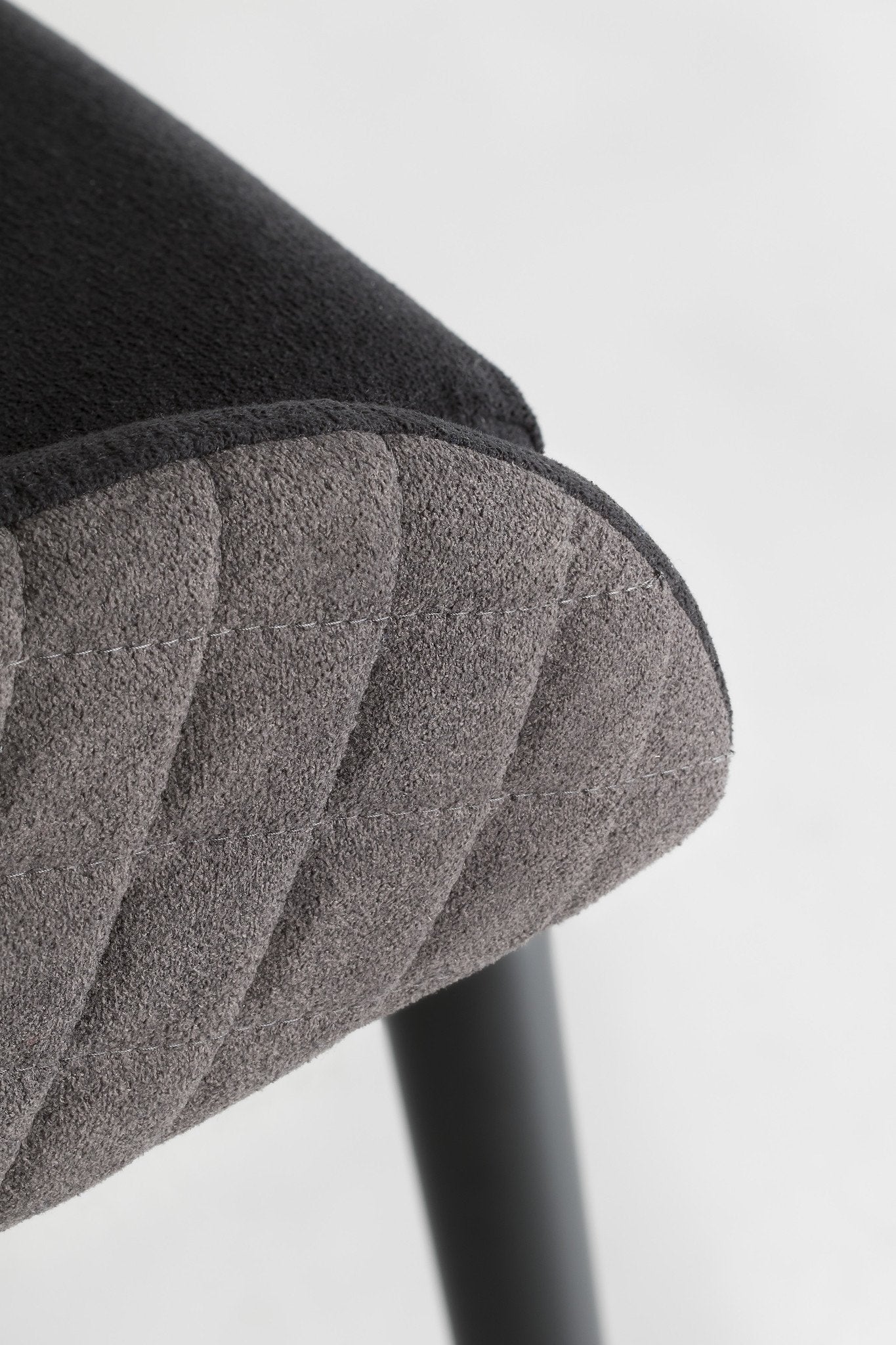 Jo 058 SL Side Chair