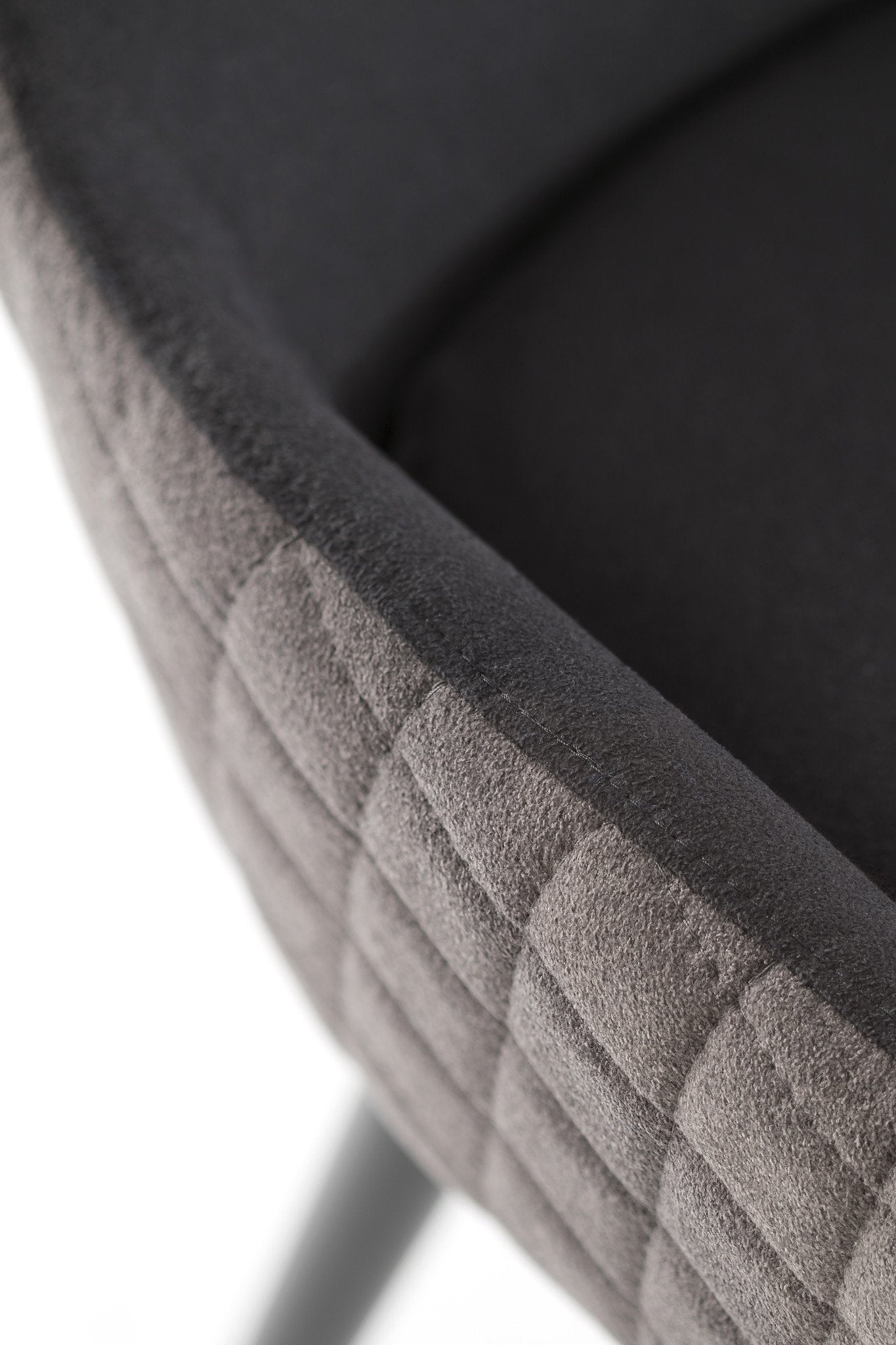 Jo 058 SL Side Chair