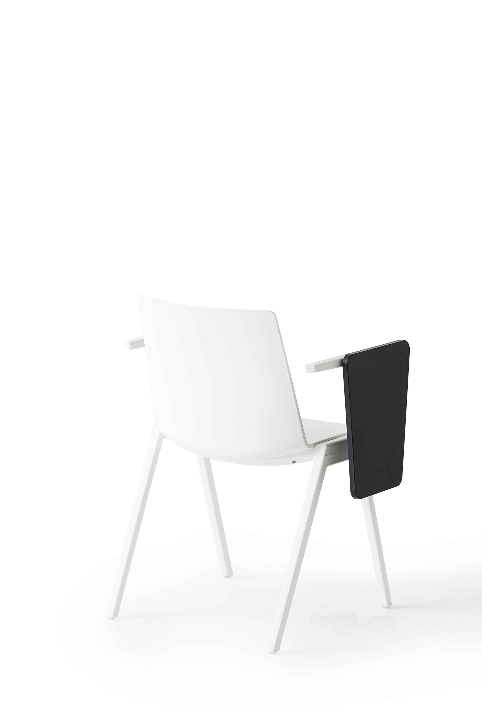 Jubel IVB Armchair