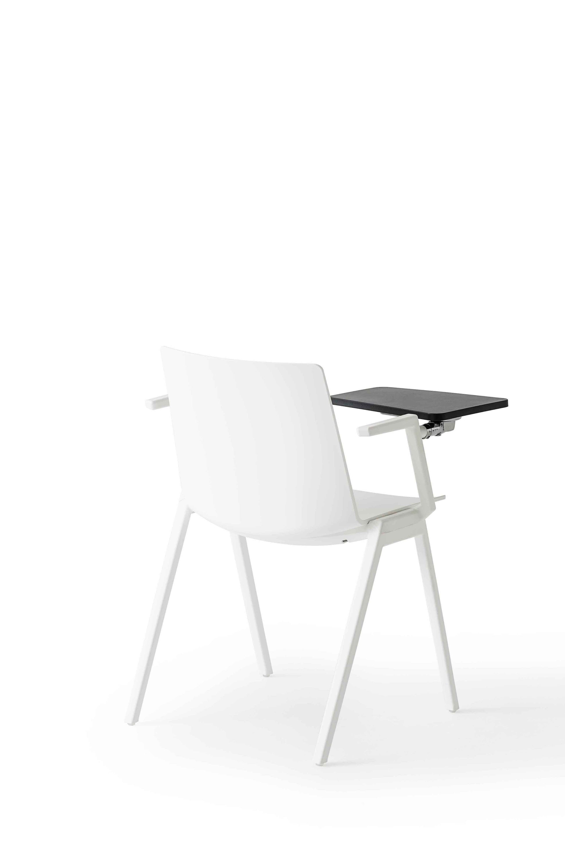 Jubel IVB Armchair