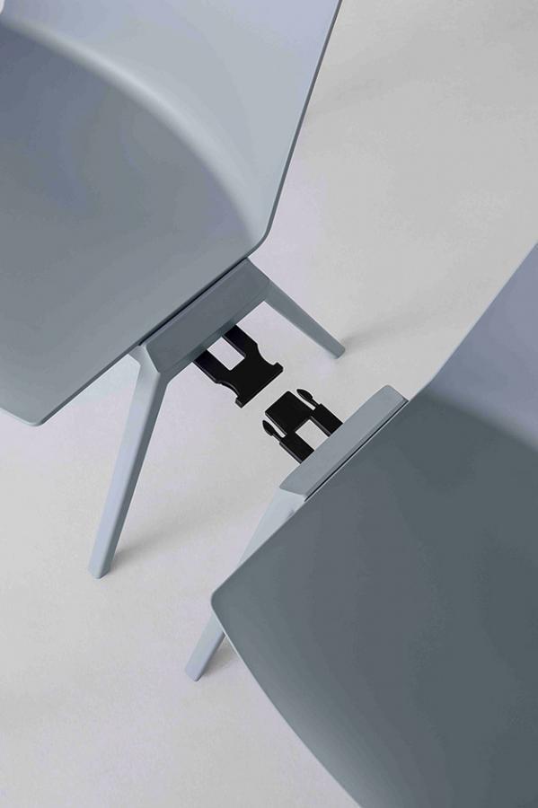 Jubel IVB Armchair