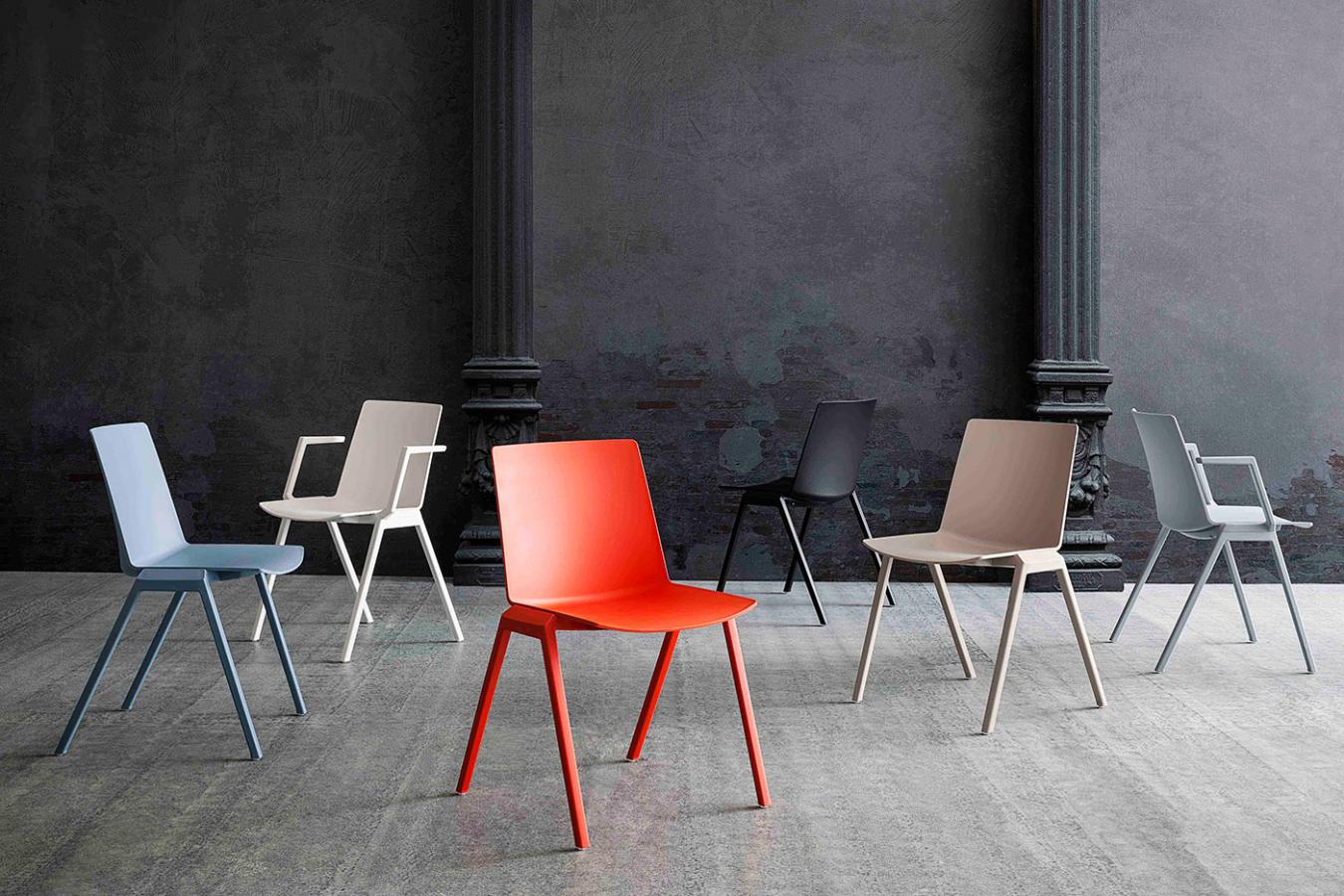 Jubel IVB Armchair