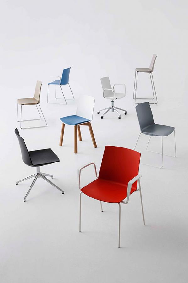 Jubel IVB Armchair