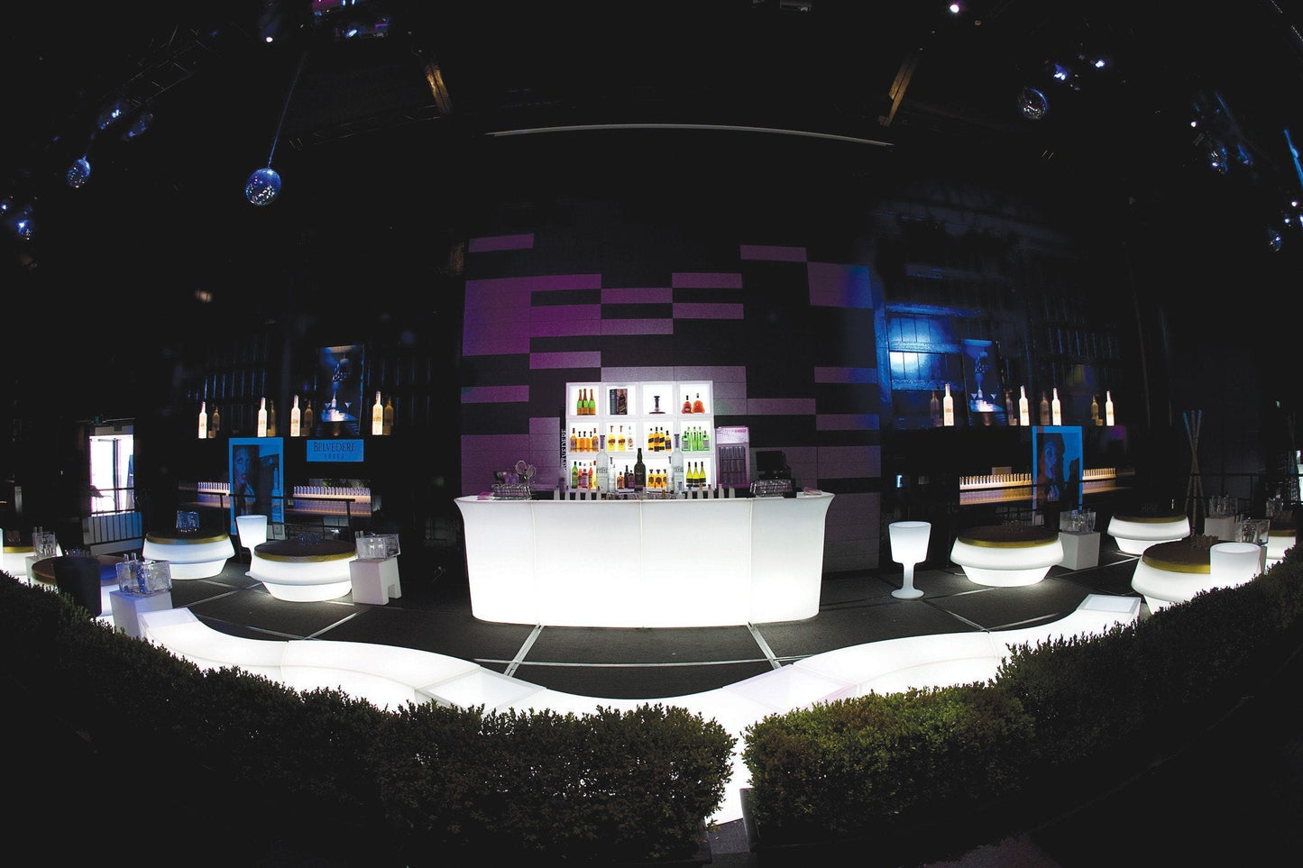 Jumbo Corner Bar Counter