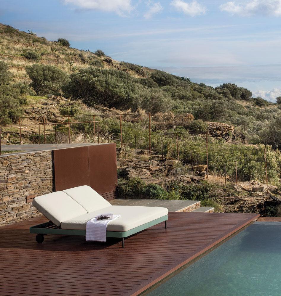 Käbu Double Chaise Longue-Contract Furniture Store for hospitality, leisure & commercial projects