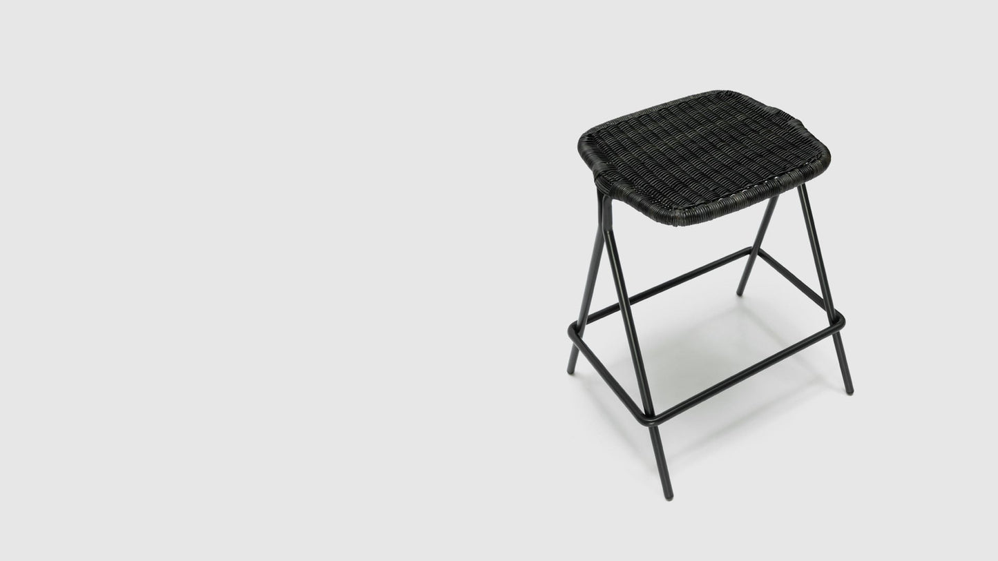 Kakī High Stool