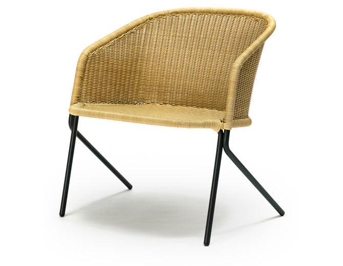 Kakī Lounge Chair-Contract Furniture Store for hospitality, leisure & commercial projects