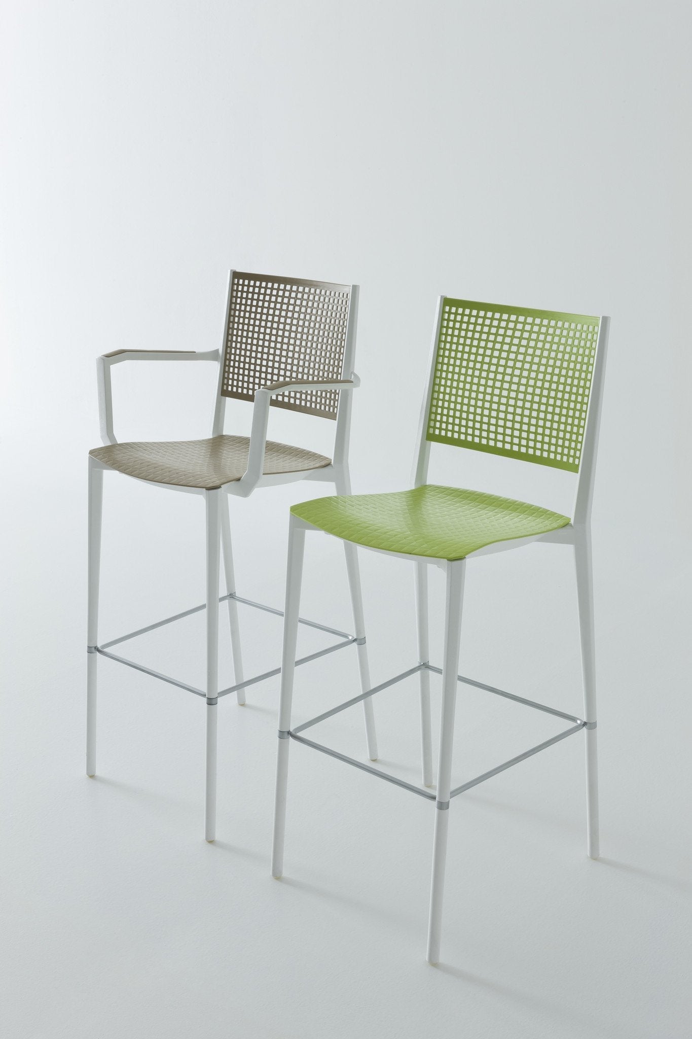 Kalipa High Stool