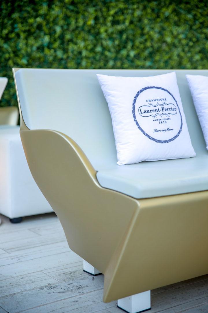 Kami Yon Sofa