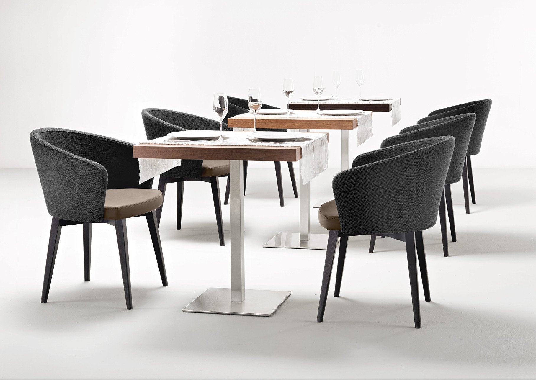 Kicca 571 Armchair